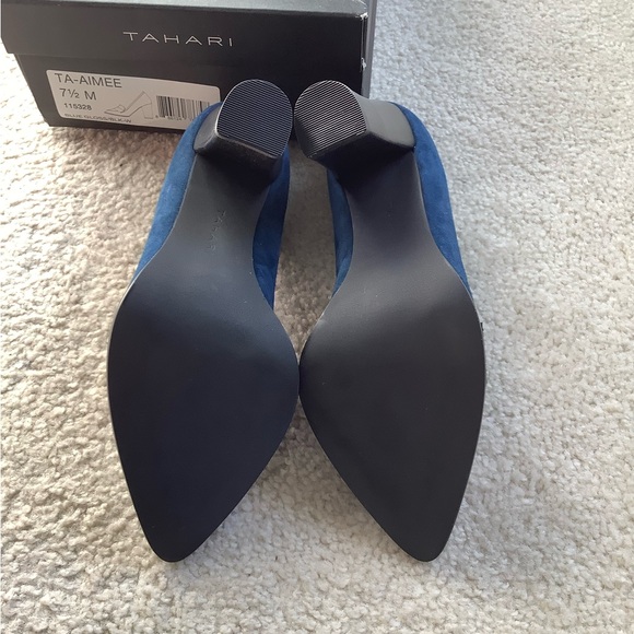 Tahari Aimee loafer - Picture 5 of 6